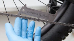 Medidor De Desgaste De Cadenas Caliber 2 + Oil Of Rohloff 50 ml 10 Medidor De Desgaste De Cadenas Caliber 2 + Oil Of Rohloff 50 ml -Dt-Swiss Ventas 187532