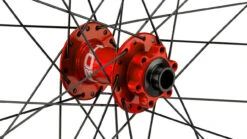 HOPE Juego De Ruedas Pro 4 + Fortus 23 Disc 6 Agujeros 27,5" Boost 25 HOPE Juego De Ruedas Pro 4 + Fortus 23 Disc 6 Agujeros 27,5" Boost -Dt-Swiss Ventas 395295